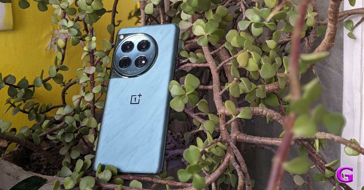 OnePlus 12 Review: Design and Display Best Smartphones with AI features (2024)