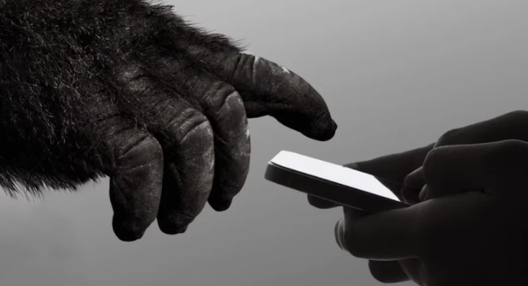Motorola's complete lineup of smartphones will have Corning Gorilla Glass