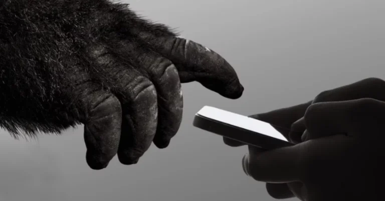 Motorola's complete lineup of smartphones will have Corning Gorilla Glass