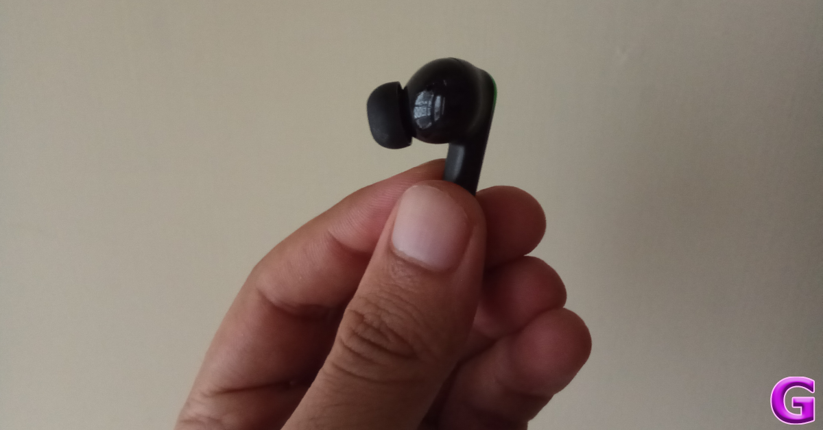 earbuds