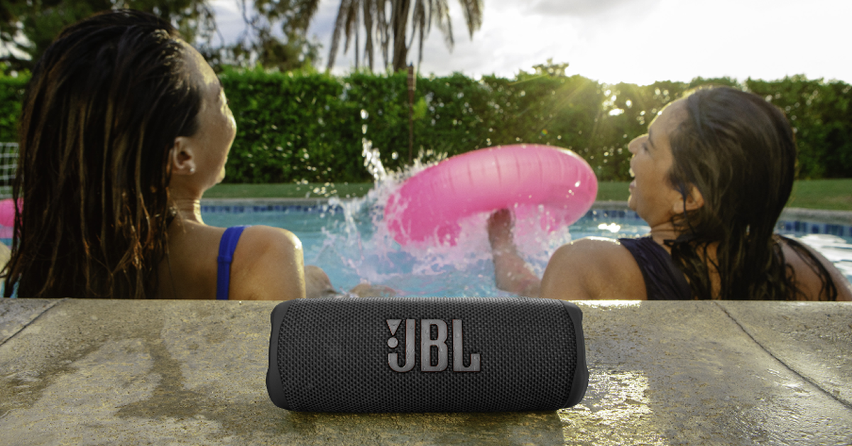 JBL Flip 6 Top 10 useful gadgets for the monsoon season (2024)