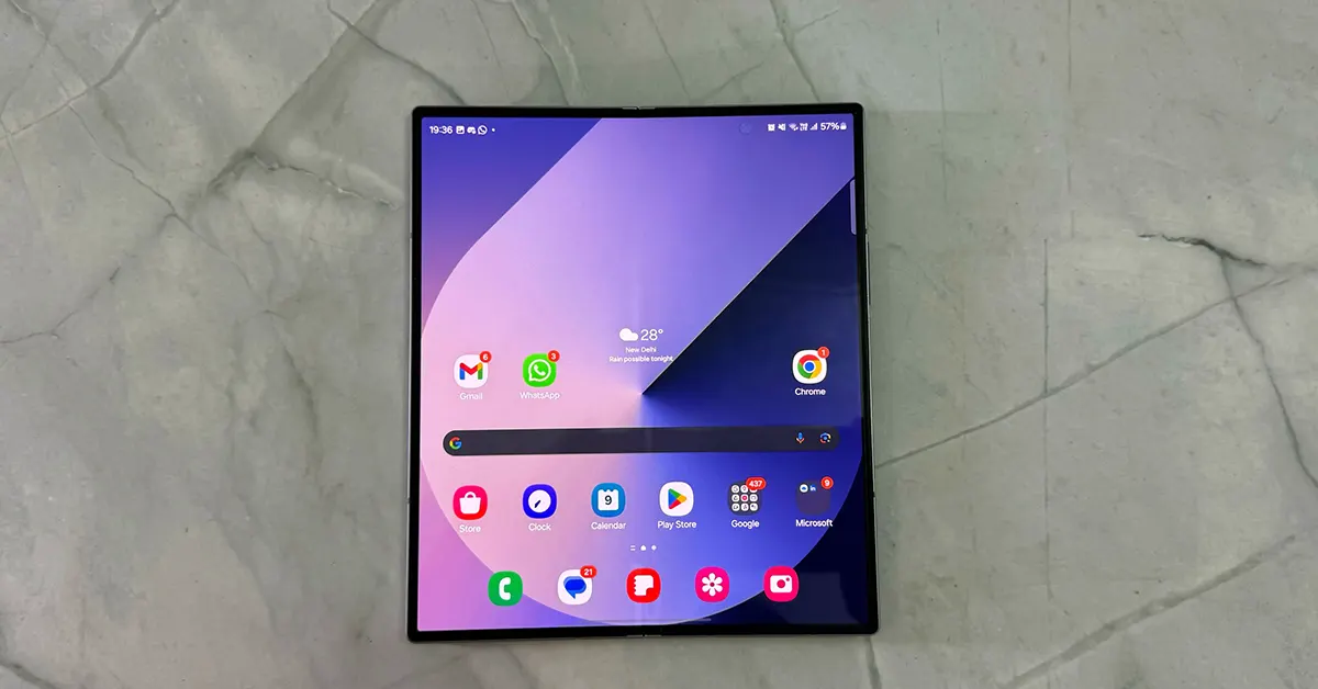 Samsung Galaxy Z Fold 6 big screen