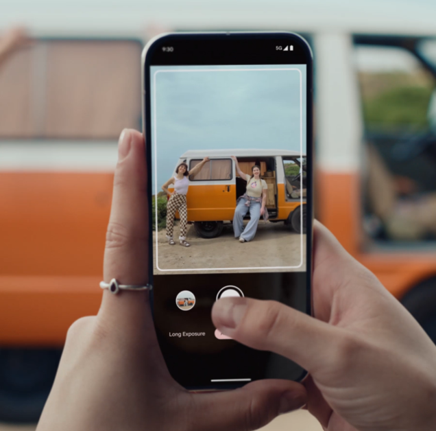 Step 4: Ask the person holding the camera to adjust your positioning based on the frame. Make sure you are not occupying the spot left behind by the person currently taking the picture.