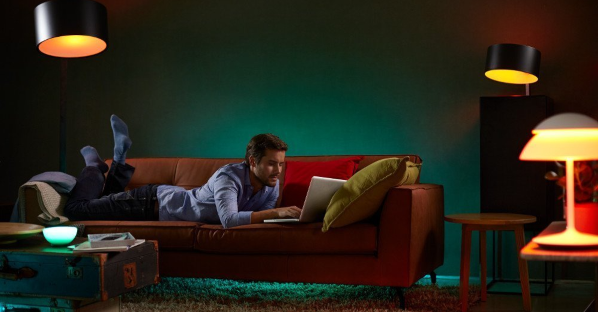 Philips Hue E27 Smart Light