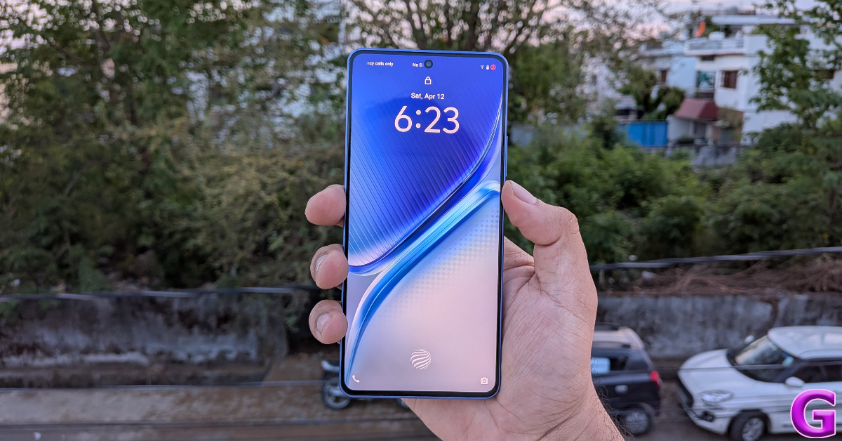 iQOO Neo 10R Review: Design and Display