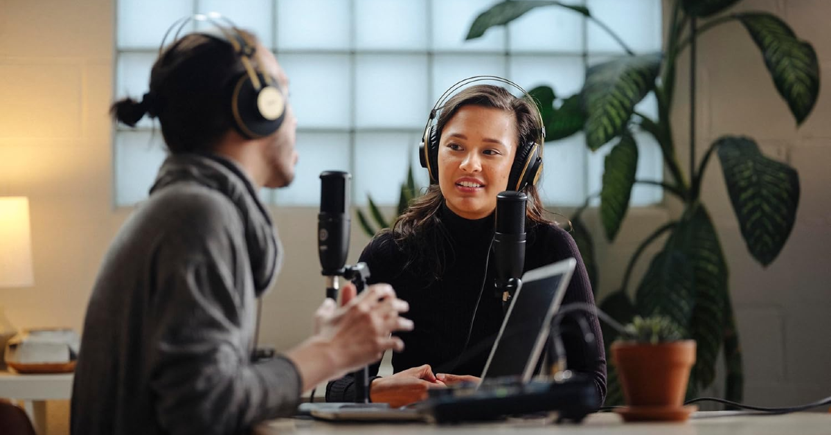 AKG P120