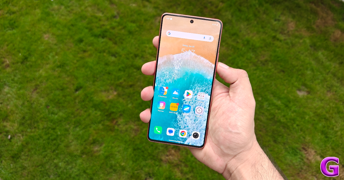 iQOO Neo 10 Review: Design and Display