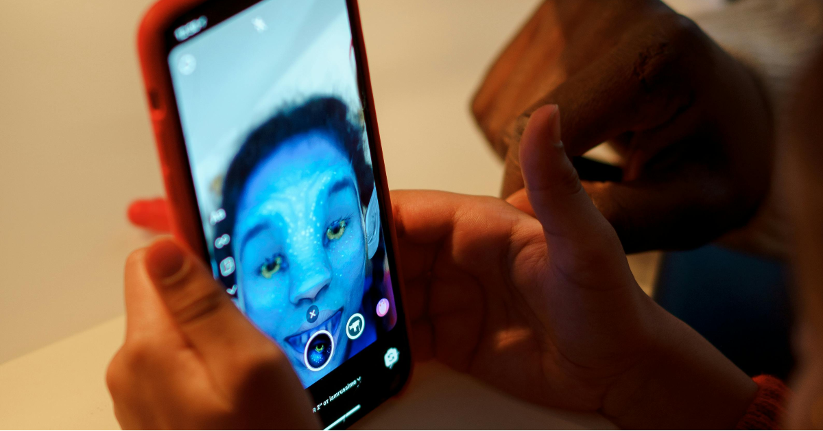 Stay Vigilant: Here are some sure-shot ways to identify a real person or AI Avatar in a video