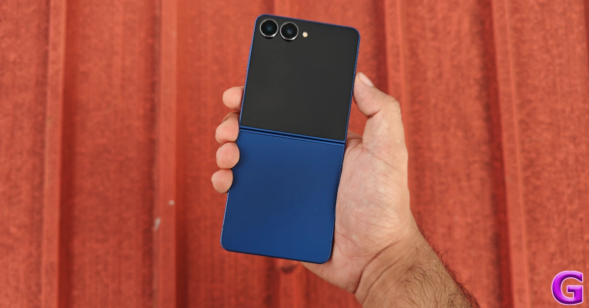 Samsung Galaxy Z Flip7 Review: Design and Display