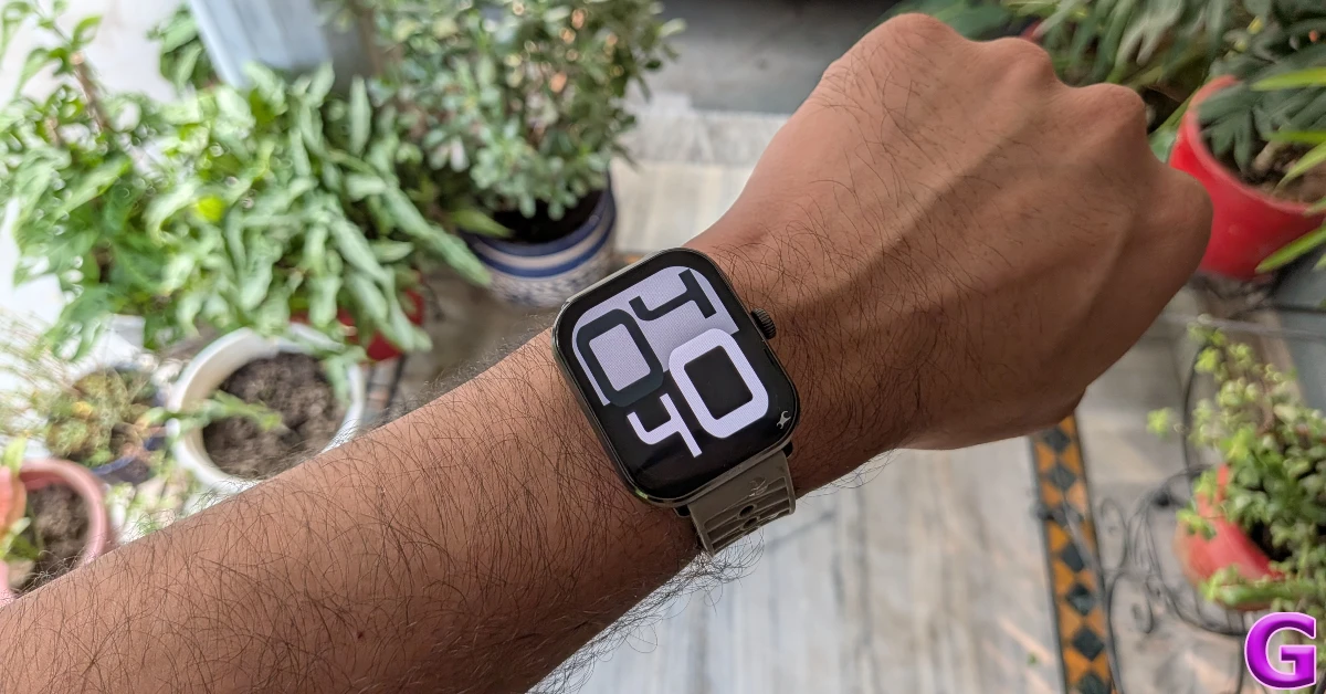 Fastrack MYND Review: Design and Display