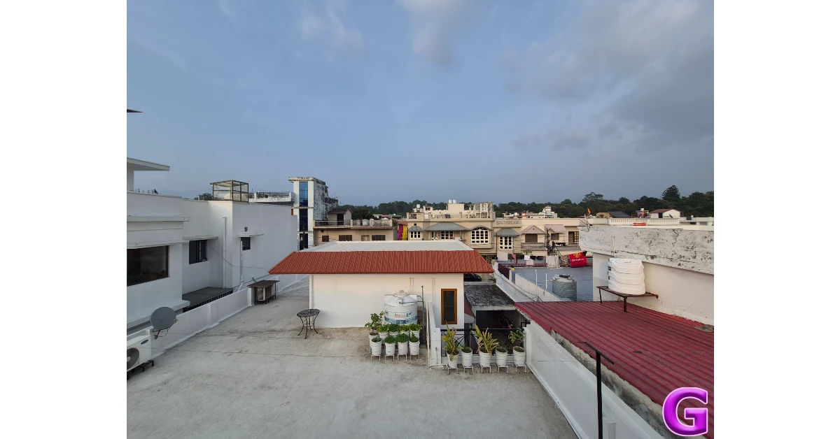 Samsung Galaxy S25 FE Review: Performance and Cameras