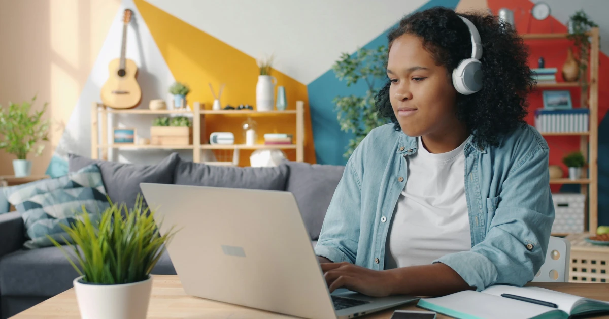 World Students’ Day 2025: Top 10 tech gadgets for students!