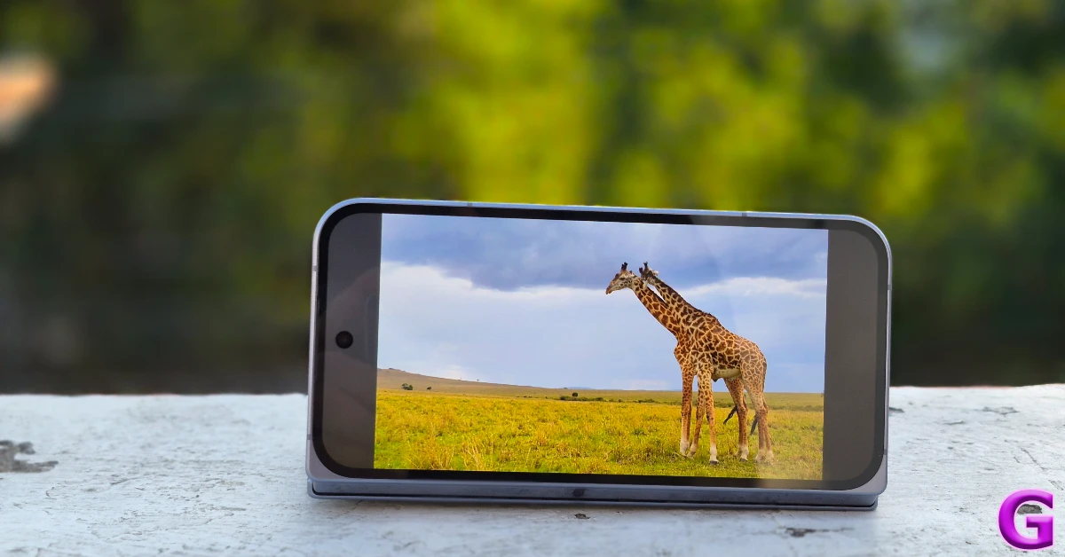Google Pixel 10 Pro Fold Review: Design and Displays