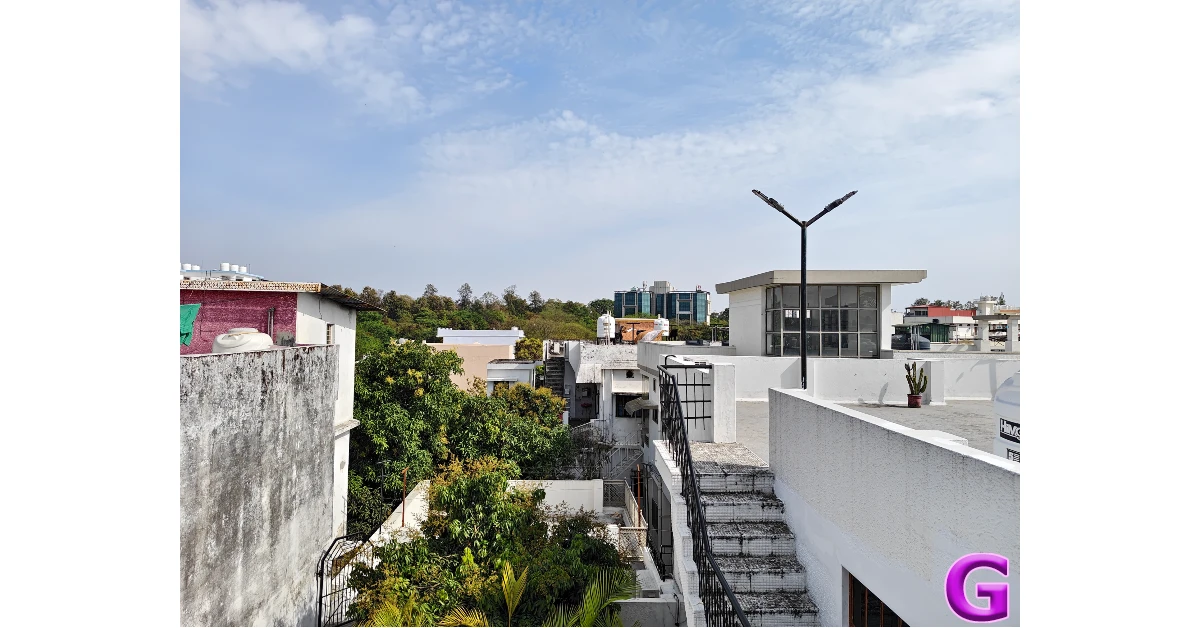 iQOO 15R Review: Performance and Cameras