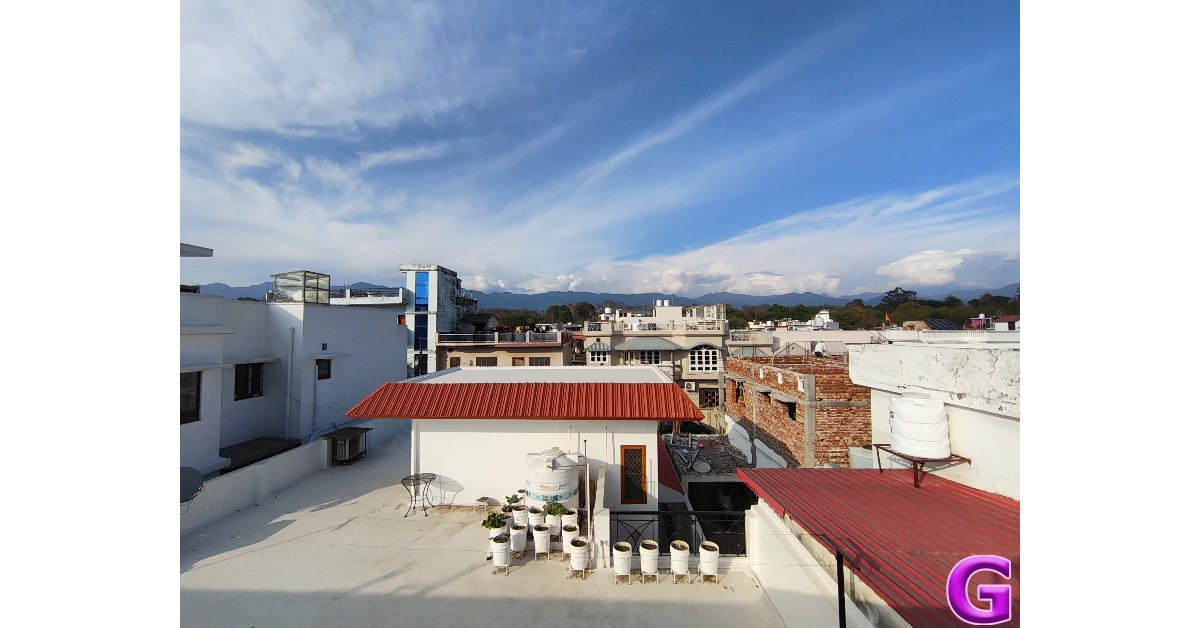 Nothing Phone (4a) Review: Performance and Cameras