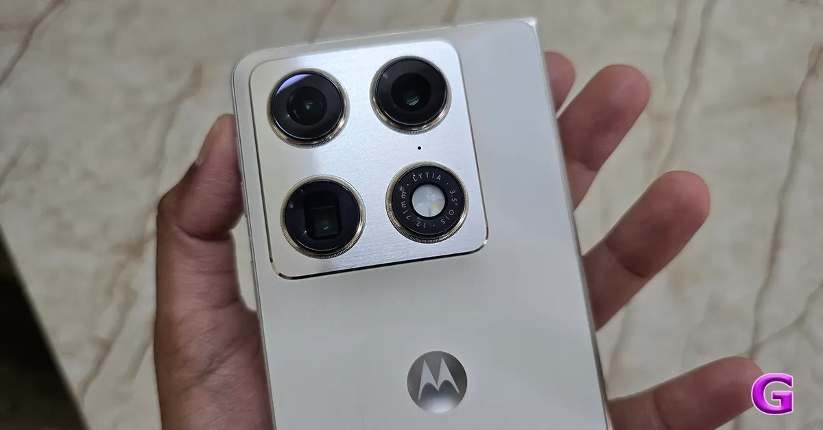 Motorola Razr Fold Review: Clean, Functional, and AI-Ready