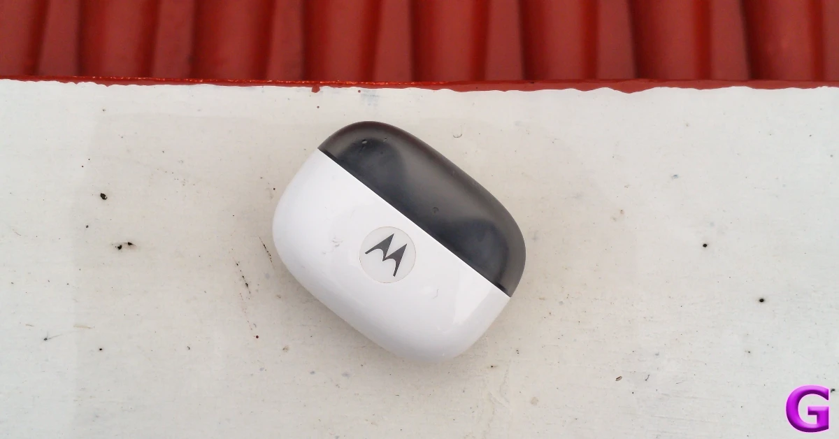 Moto Buds 2 Review: Design