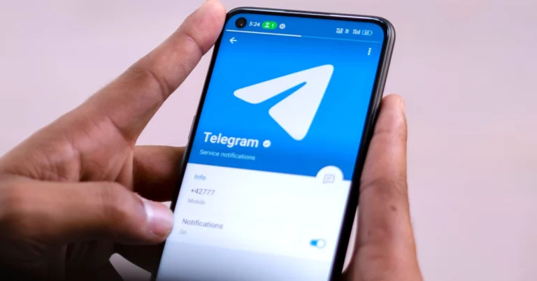 Telegram update brings a major feature update that includes a rich text editor, communities, and ephemeral bot messages