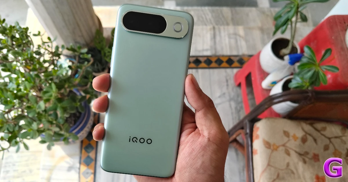 iQOO Z11 Review: Design and Display